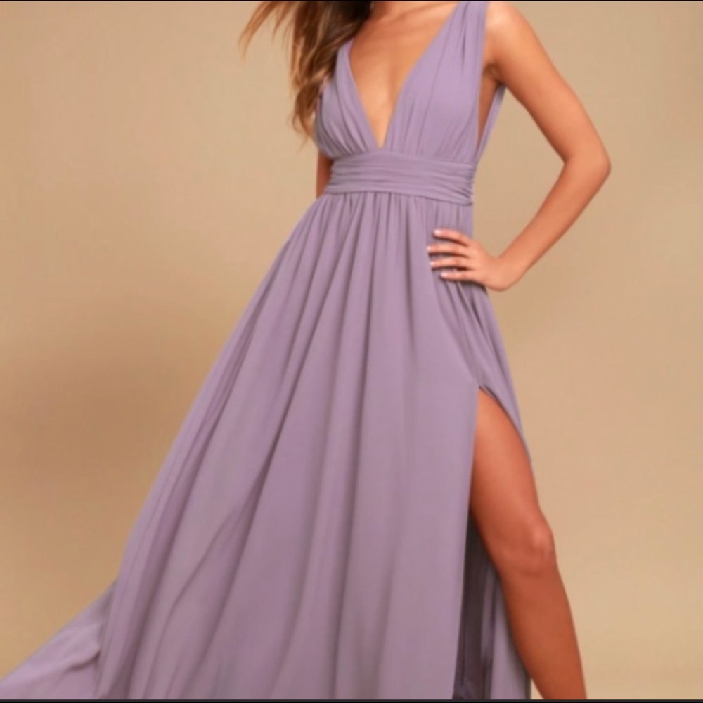 ISO NOT SELLING… desperately looking for either dress in size XL